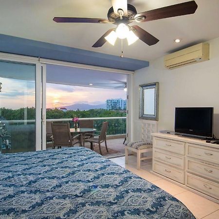 Breathtaking Villa Magna Beachfront Condo, 3 Bedrooms Sleeps 6 Nuevo Vallarta Buitenkant foto