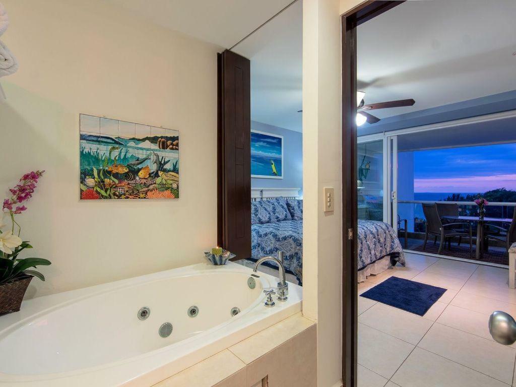 Breathtaking Villa Magna Beachfront Condo, 3 Bedrooms Sleeps 6 Nuevo Vallarta Buitenkant foto